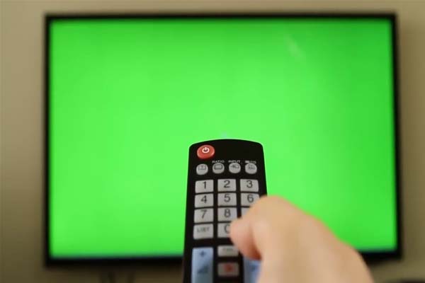 علت سبز شدن صفحه تلویزیون
