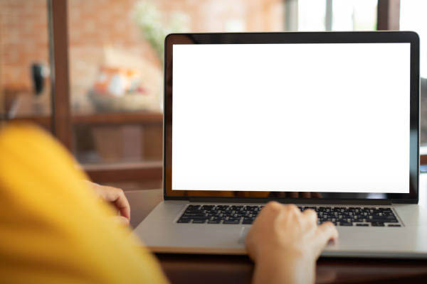 7 ترفند برای رفع سریع سفید شدن صفحه لپ تاپ!