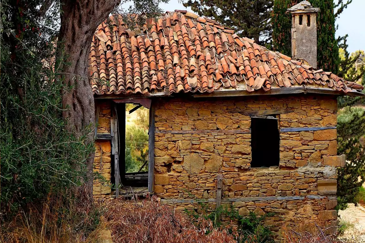 Renovation of old rural houses