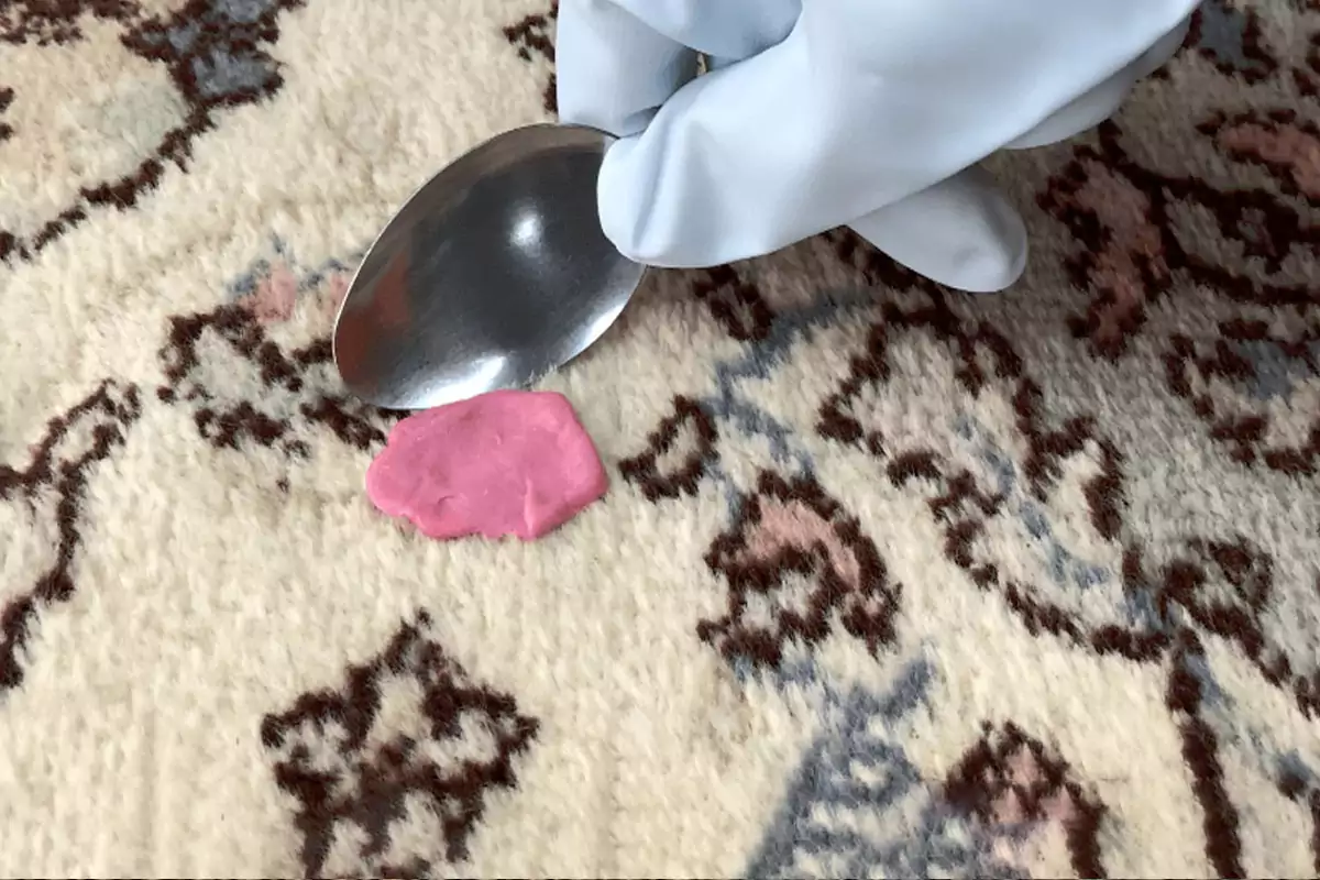 removing chewing gum from carpet