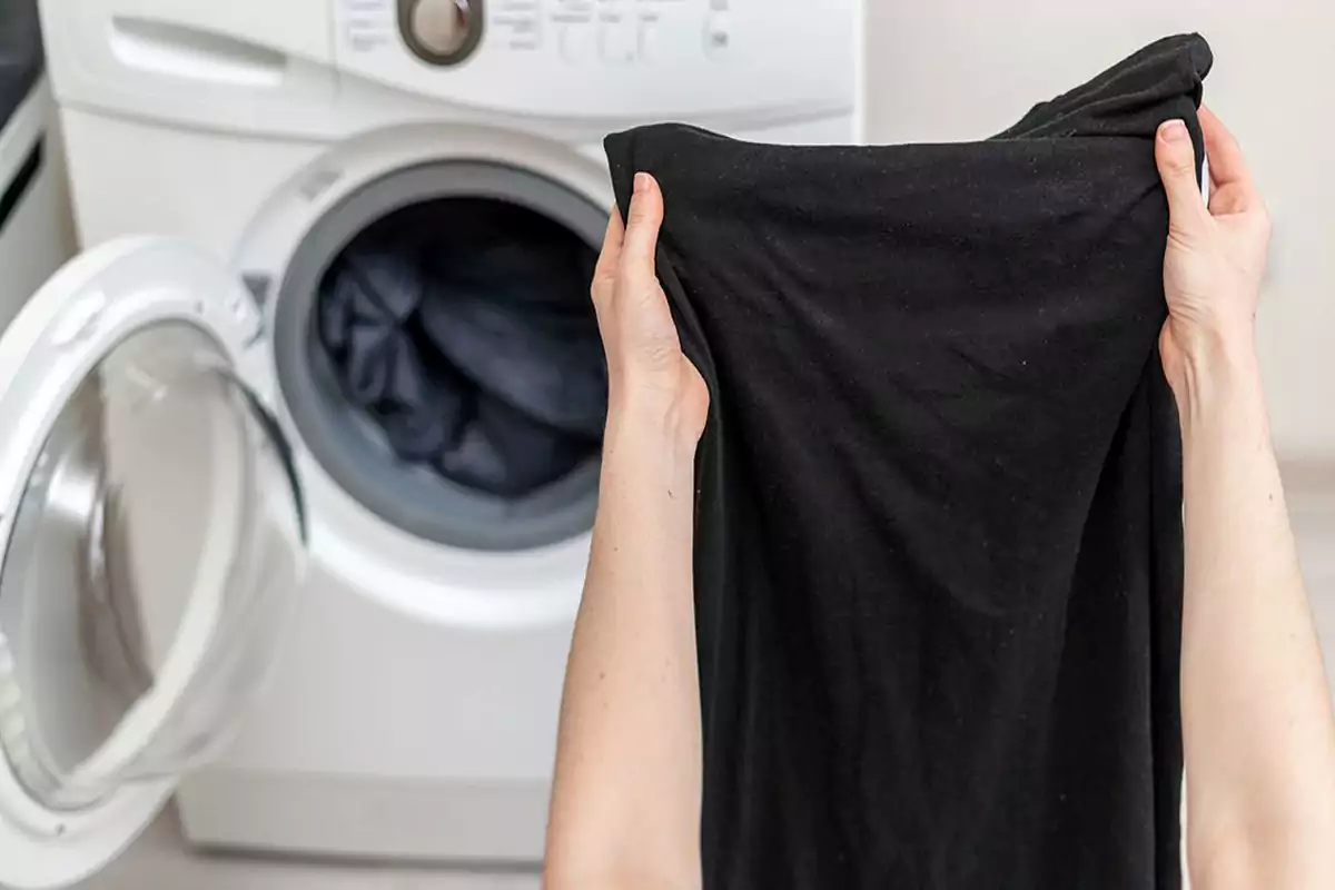 best way to wash black clothes