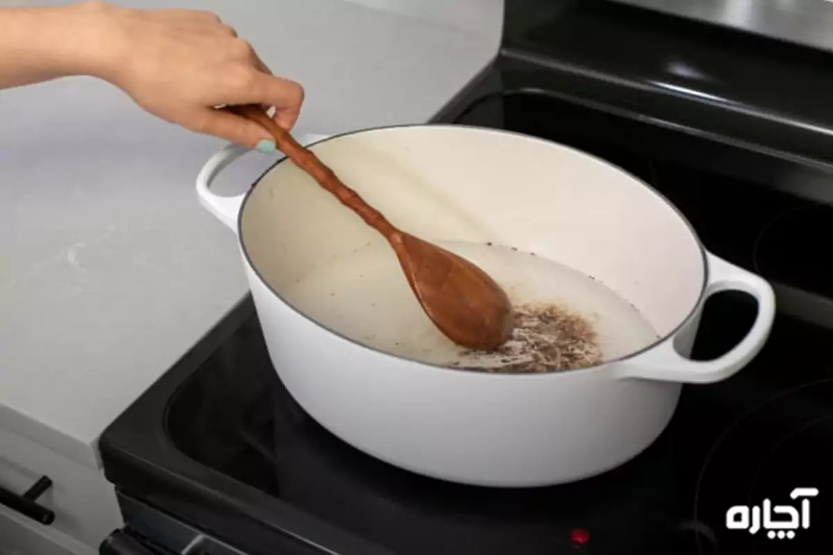 Cleaning enamelware