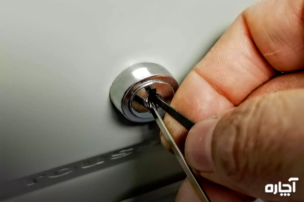 How to unlock display cabinets without a key