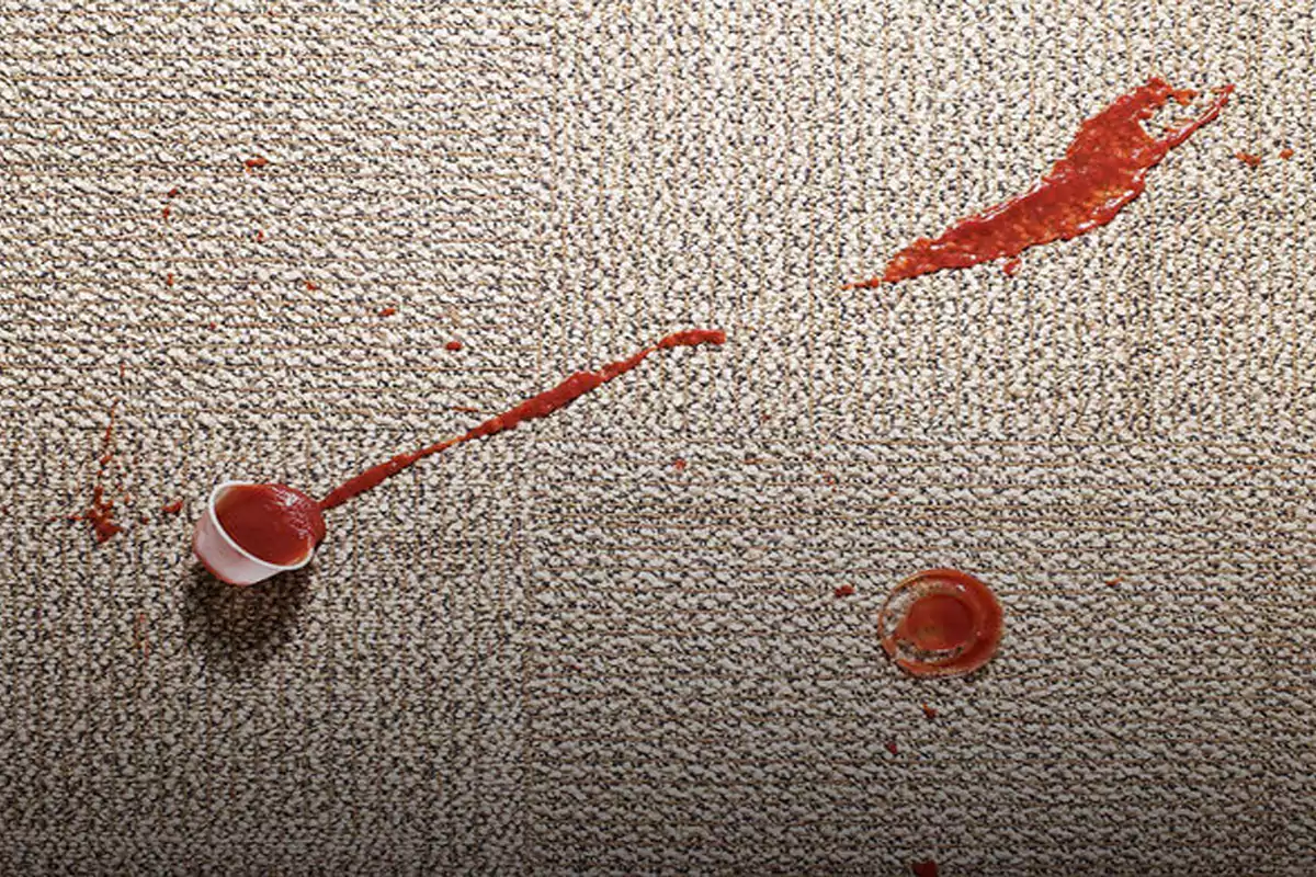 Removing ketchup from carpet