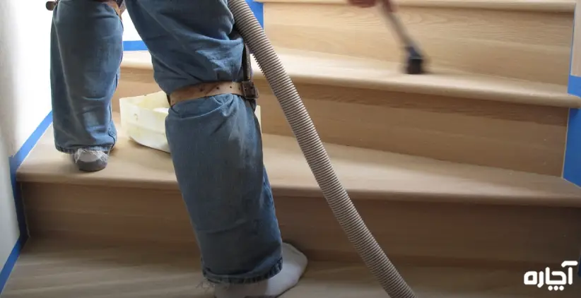 نظافتچی راه پله در کرمانشاه