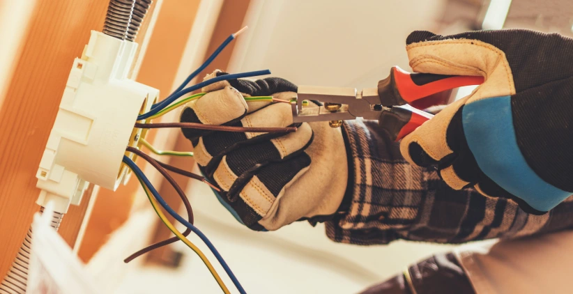 برقکاری ساختمان در جنوب تهران با آچاره