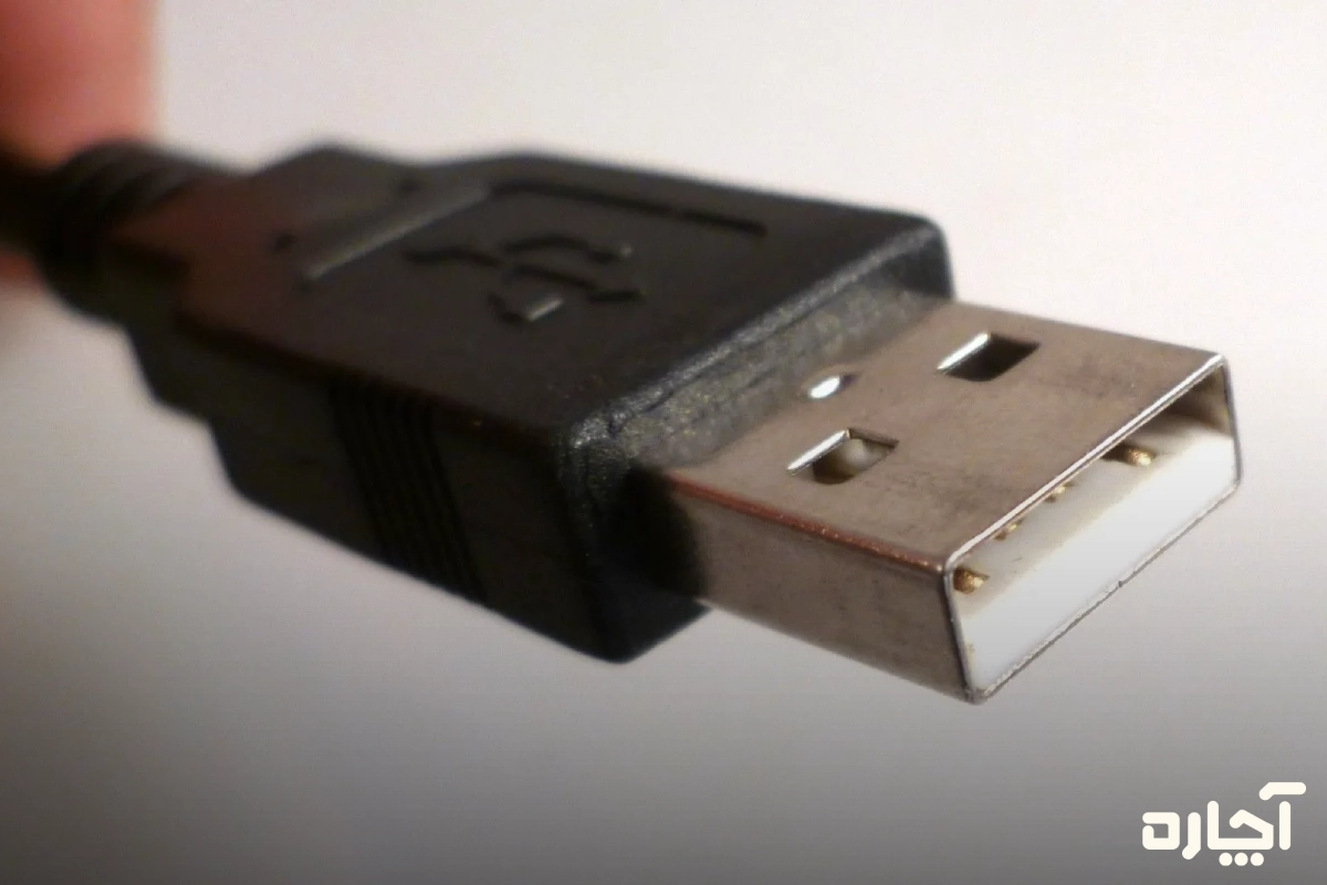 کانکتور برق USB