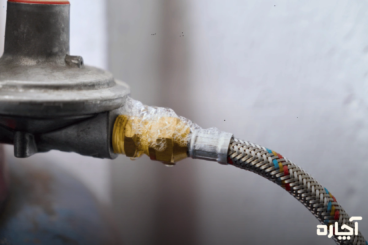 نشتی گاز؛ اولین علت بوی گاز آبگرمکن