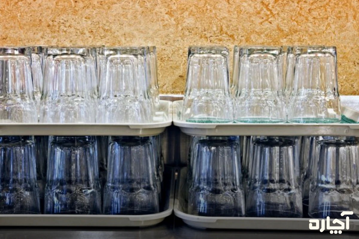 مواد جذب‌کننده برای رفع بوی بد لیوان و ظروف