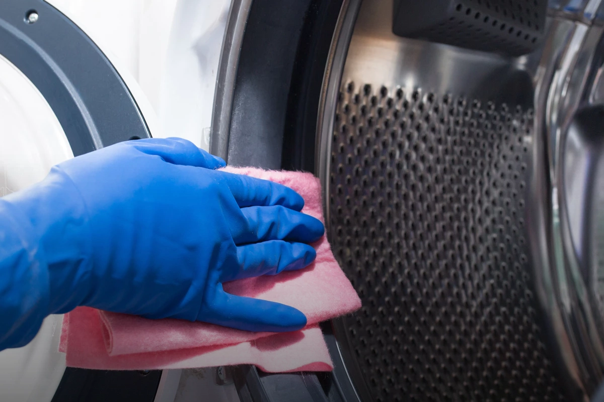 نحوه تمیز کردن لاستیک لباسشویی