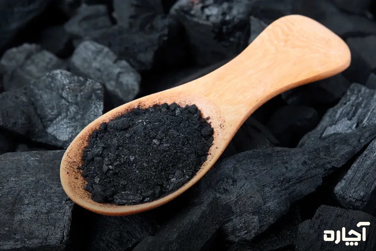 ذغال یک ماده قدیمی در رفع بوی بد لیوان و ظروف