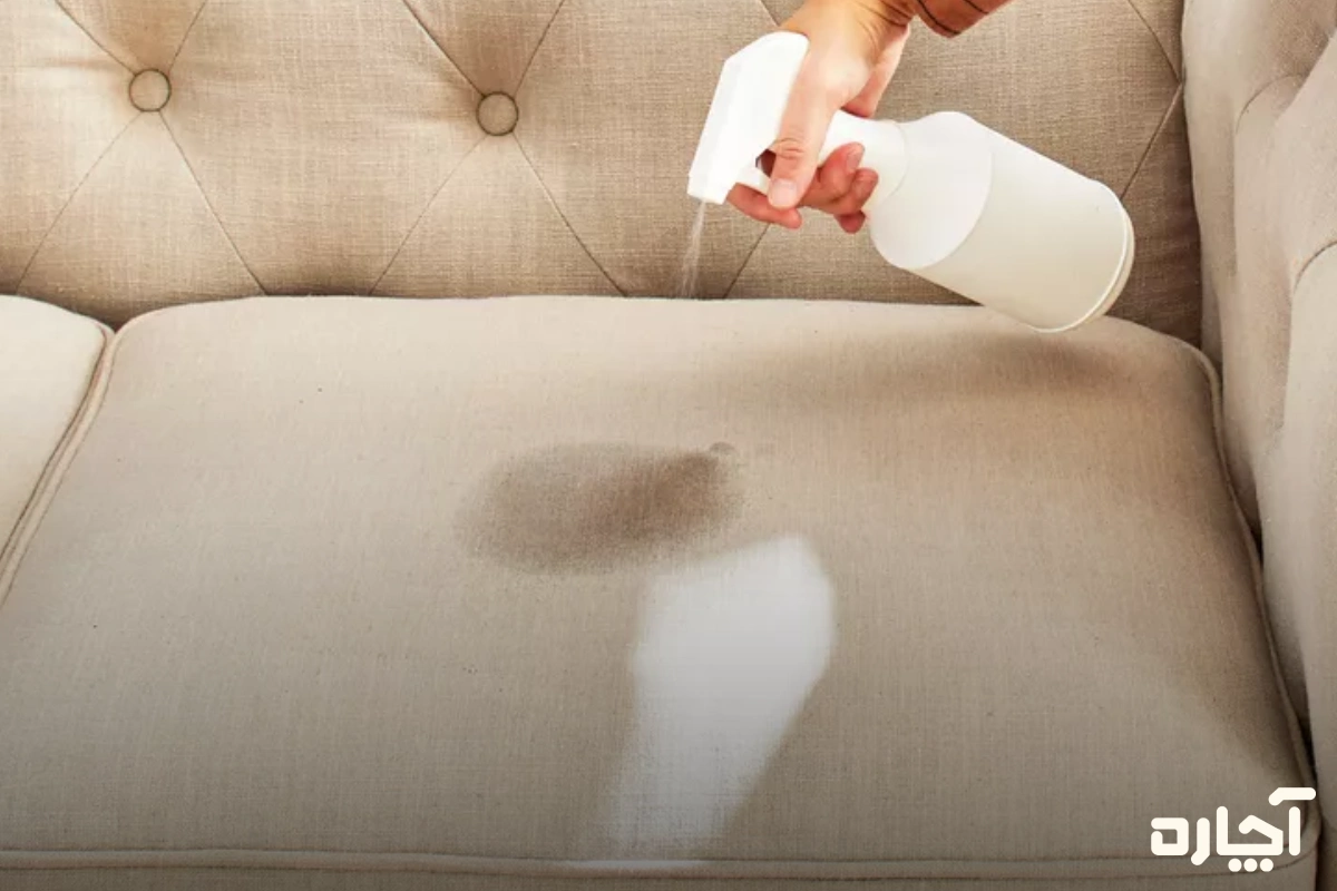 نحوه استفاده از اسپری لکه بر مبل؛ براساس نوع لکه