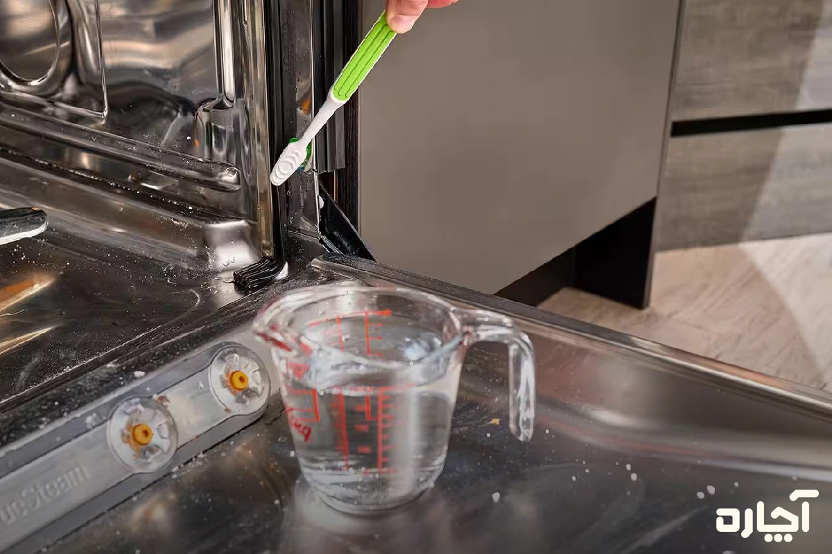 نحوه از بین بردن کپک ماشین ظرفشویی با آب اکسیژنه 3%