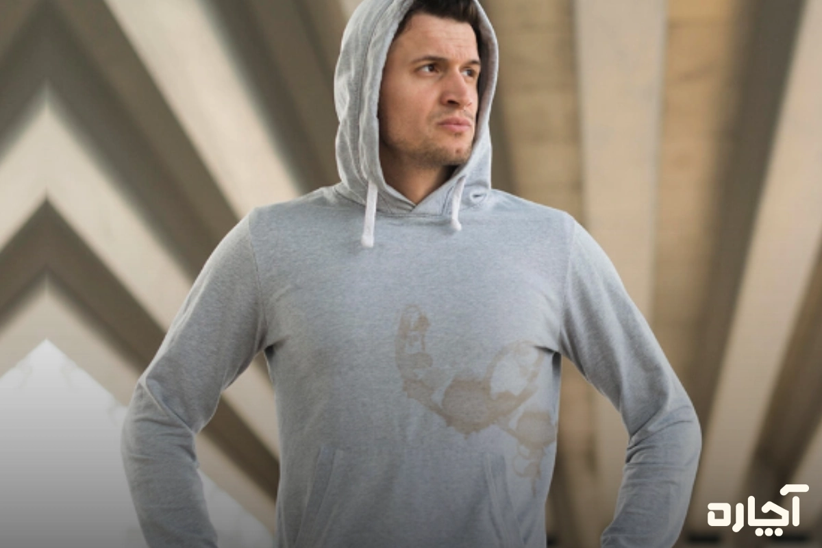 شستن هودی با دست یا ماشین و لکه‌گیری آن