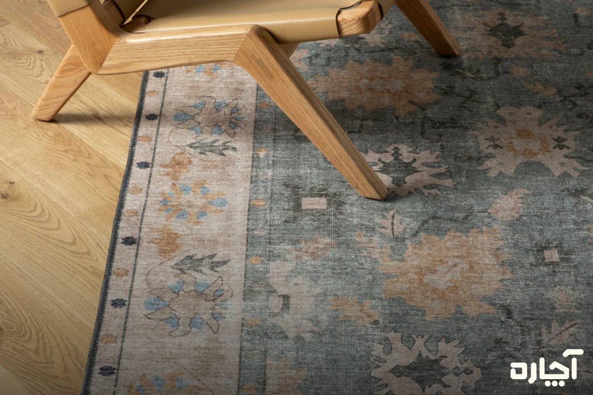 نحوه چیدمان پذیرایی مربع شکل بدون خطر کوبیدگی فرش