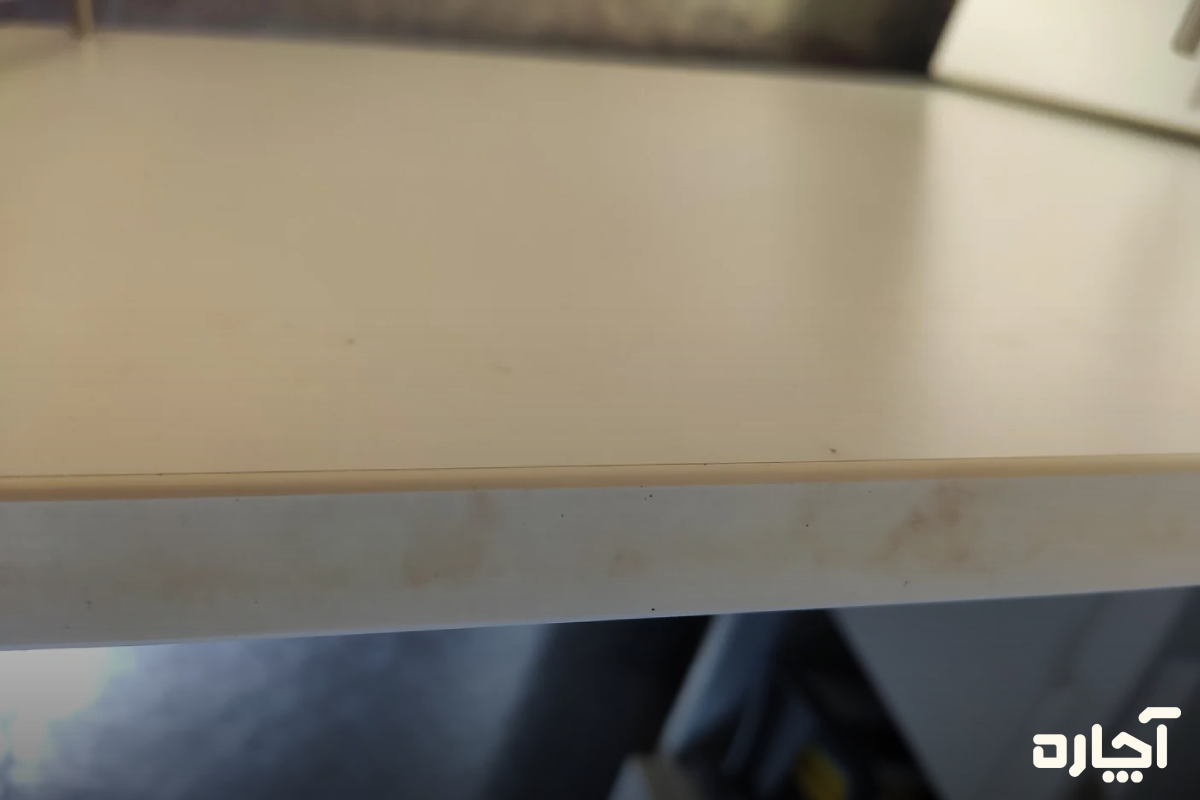 رفع زردی کابینت هایگلاس به دلیل کیفیت پایین روکش در زمان تولید