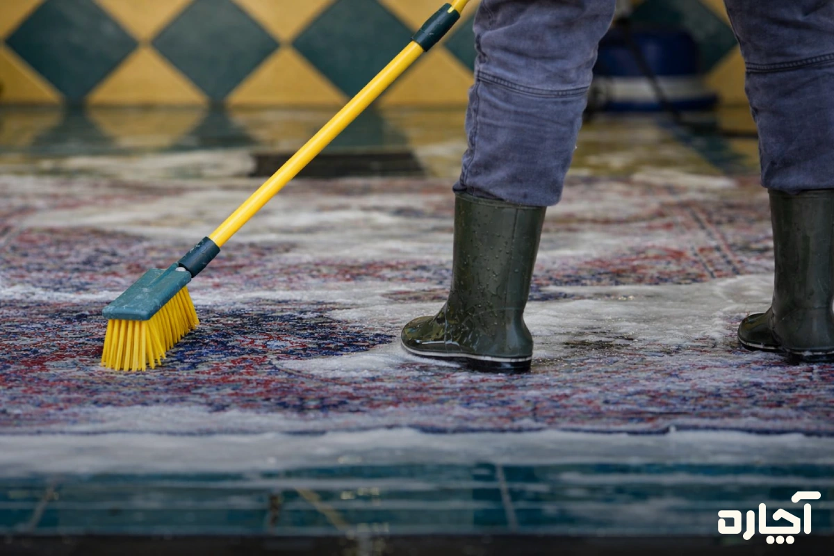 نکات شستشوی فرش دستباف؛ انتخاب ابزار مناسب