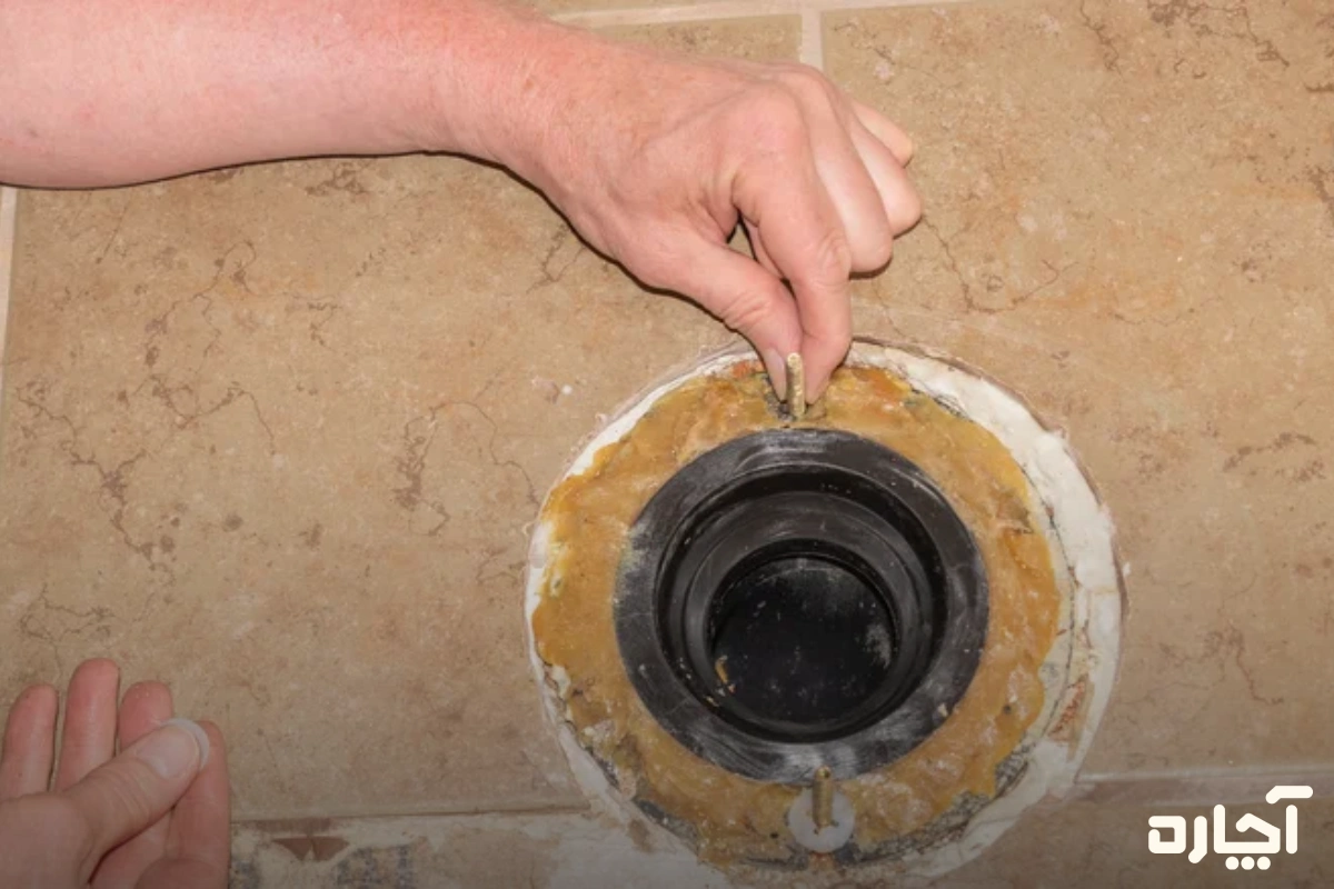 تعویض حلقه موم و تثبیت کاسه روی فلنج