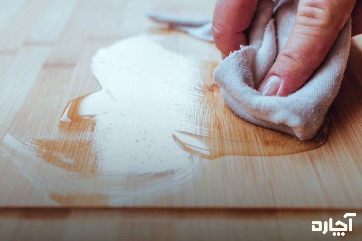تمدید روغن یا واکس محافظ چوب مبل