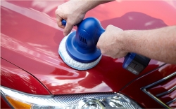 تصویر واکس و پولیش خودرو
