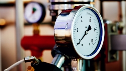 تصویر تعمیر و نگهداری موتورخانه